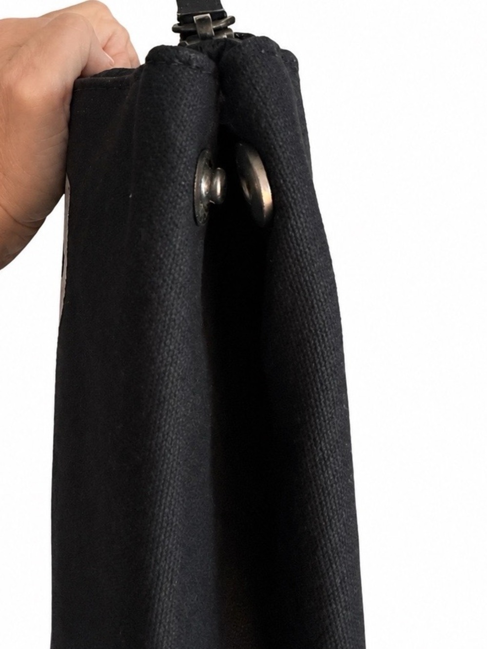Black Skull Cosmetic Bag - Iomoi/Parker That h - Picture 2 of 3
